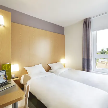Musee Du Louvre Hotell 2*