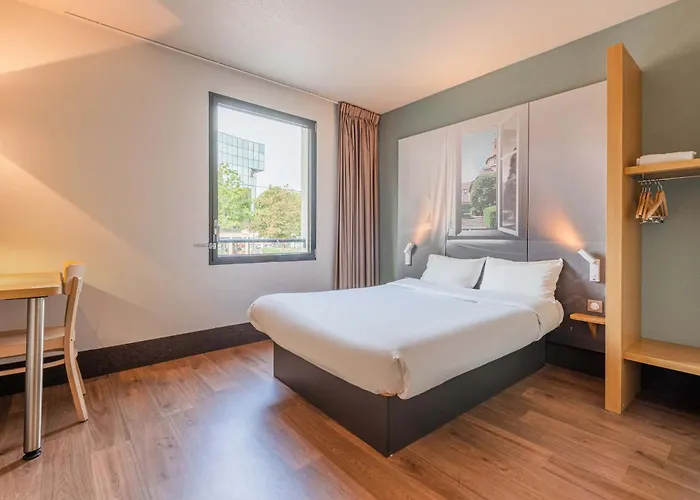 Musee Du Louvre 2* Lens